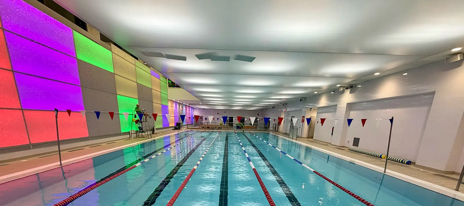 Pancras Square Leisure pool photo